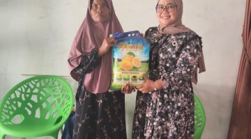 Bantuan Rutin Sofendi Tjuadja Beri Harapan bagi Warga Kurang Mampu di Kampar Kiri