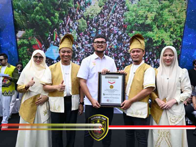 Foto: Wali Kota dan Wakil Wali Kota Pekanbaru.